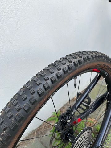Trek Fuel ex Shimano Deore XT 2018 Mountainbike usato, Nero — immagine 6 di 11
