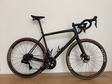 Tweedehands Specialized Aethos 2022 Road & Gravel — afbeelding 2 van 4