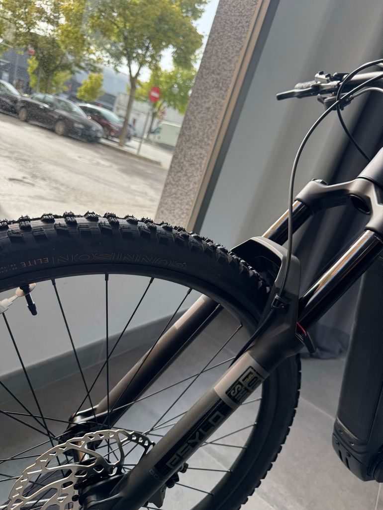 Brugt Trek Rail+ 5 Gen 5 2025 2025 Mountainbike — billede 12 af 13