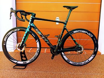 Gebrauchtes Scott Addict RC Supersonic Superstar DI2 12v Ultégra - Carbon Fiber HMX-SL Ultimate - three purchase options - Custom Frameset 2023 Road & Gravel