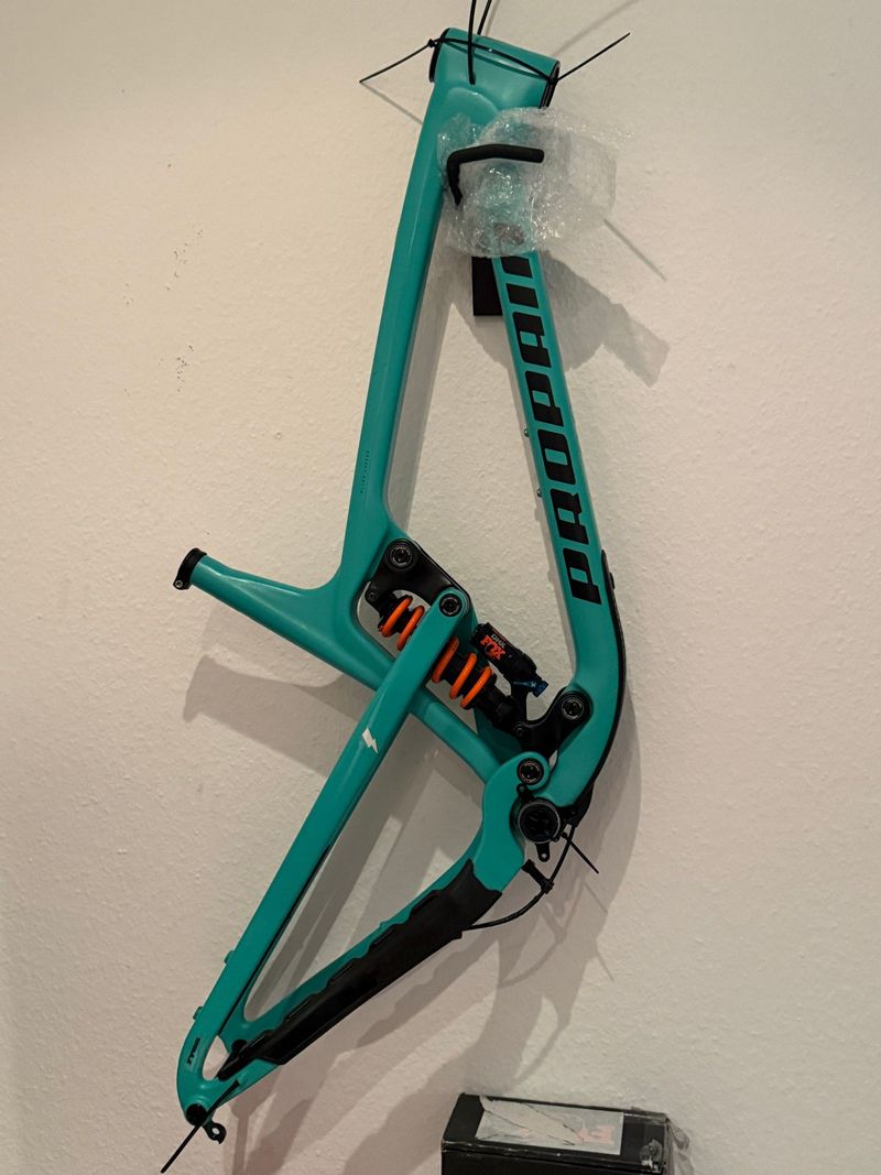 Używany Propain Tyee CF 29 Highend 2023 Frameset 2023 MTB