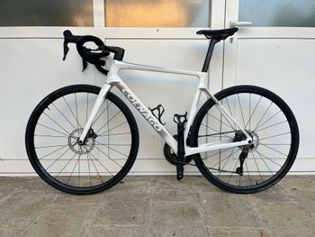 Used Colnago V4Rs Disc Ultegra Di2 8100 w/Fulcrum Racing 600 Wheels 2023 2023 Road & Gravel