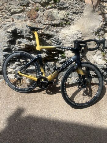 Used Pinarello DOGMA F DURA ACE Di2 Disc 2023 2023 Road & Gravel