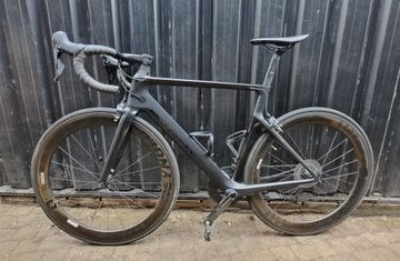 Używany Canyon Aeroad CF SL 8.0 2019 2019 Road & Gravel — zdjęcie 2 z 3