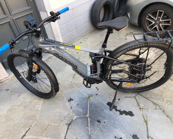 Mondraker CHASER RX 2023 2023 Urban usato, Grigio chiaro — immagine 6 di 13