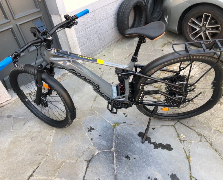 Mondraker CHASER RX 2023 2023 Urban usato, Grigio chiaro — immagine 6 di 13
