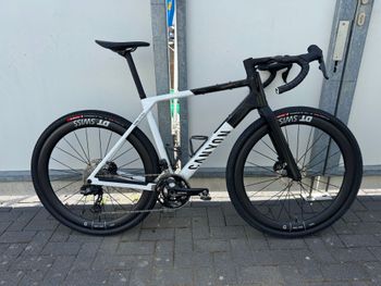 Used Canyon Grail Shimano GRX Di2 2025 Road & Gravel