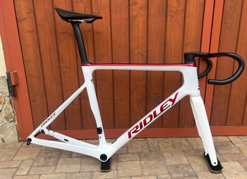 Použité Ridley Falcn RS - Shimano Ultegra DI2 2x12sp 2023 Frameset 2023 Road & Gravel