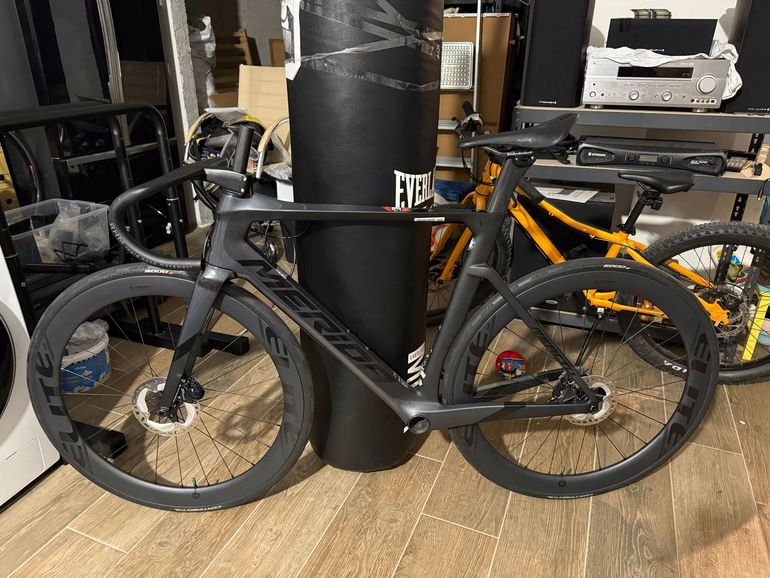 Tweedehands Merida REACTO DISC 8000-E 2020 Frameset 2020 Road & Gravel — afbeelding 2 van 14