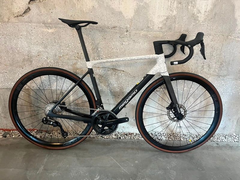 Used Megamo RAISE 15 - JADE '26 105 Di2 2026 Road & Gravel
