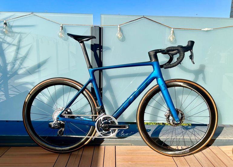 Brugt Scott Addict RC SRAM Red eTap AXS 2021 Road & Gravel — billede 1 af 16