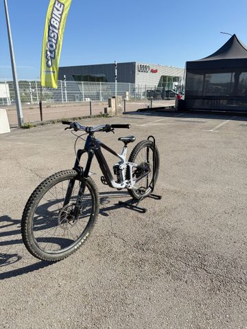 Käytetty Giant Reign Shimano SLX 2024 MTB