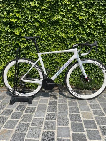 Colnago V4Rs Shimano Ultegra Di2 2025 2025 Road & Gravel d'occasion