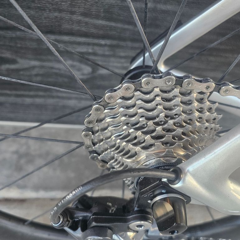Used Canyon Aeroad CF SL 8.0 2019 2019 Road & Gravel, Light Gray — image 4 of 4