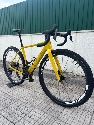 Käytetty Aurum Custom SRAM Force eTap AXS 2024 Road & Gravel — kuva 23 / 46