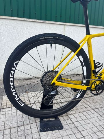 Käytetty Aurum Custom SRAM Force eTap AXS 2024 Road & Gravel — kuva 3 / 46