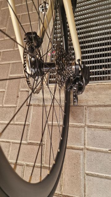 Używany Orbea ORCA M35 2024 2024 Road & Gravel — zdjęcie 3 z 6