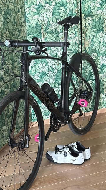 Tweedehands Giant FastRoad Advanced 2 2020 2020 Urban — afbeelding 2 van 3