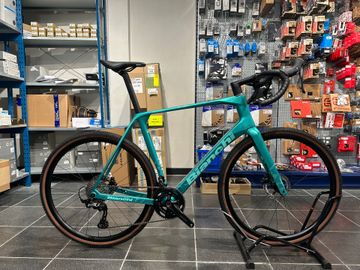 Gebrauchtes Bianchi Impulso COMP 2026 2026 Road & Gravel