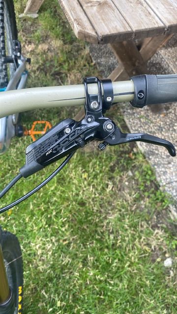 Used YT Custom SRAM GX 2019 Mountainbike, Light Gray — image 4 of 6