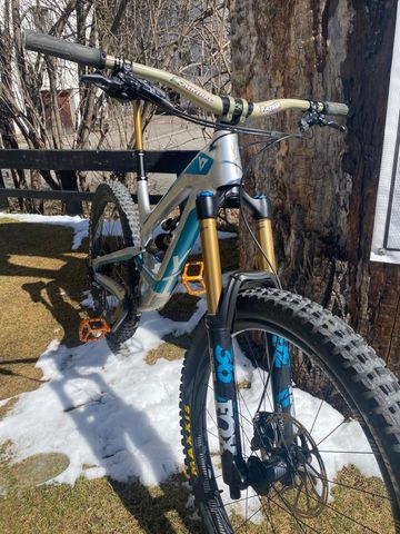 Used YT Custom SRAM GX 2019 Mountainbike, Light Gray — image 2 of 6