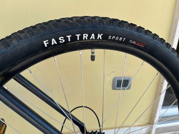Used Specialized Rockhopper 2025 2025 Mountainbike, Light Gray, 27.5, 29 — image 3 of 3