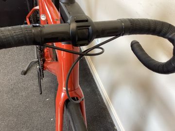 Used BMC Roadmachine 01 THREE 2024 2024 Road & Gravel, Red — image 7 of 18
