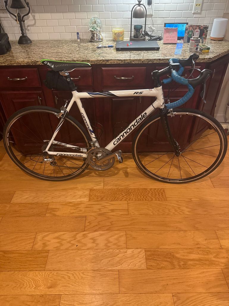 Used Cannondale Caad Shimano 105 2008 Road & Gravel, White — image 2 of 5
