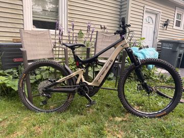 Used Intense TAZER FOX 2022 2022 MTB