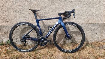Brugt Factor OSTRO VAM Shimano Dura-Ace Di2 9270 2023 2023 Road & Gravel