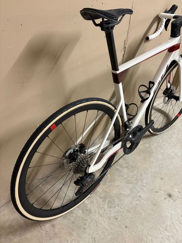 Tweedehands BH Ultralight Shimano Ultegra Di2 2024 Road & Gravel — afbeelding 4 van 14