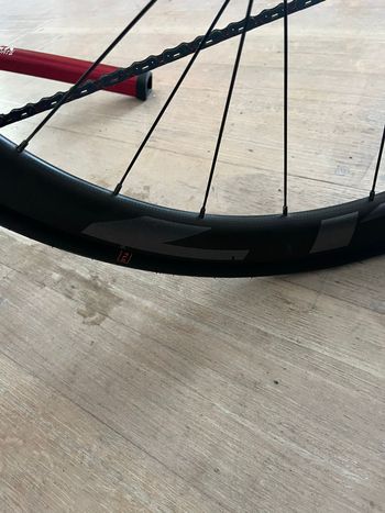 Brugt Felt Custom SRAM Red eTap AXS 2025 Road & Gravel — billede 30 af 35