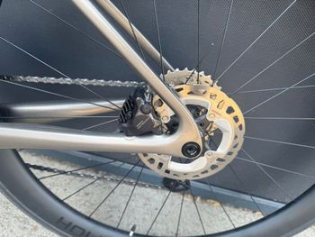Cannondale SuperSix EVO Shimano Ultegra Di2 2025 Road & Gravel usato, Grigio chiaro — immagine 8 di 14