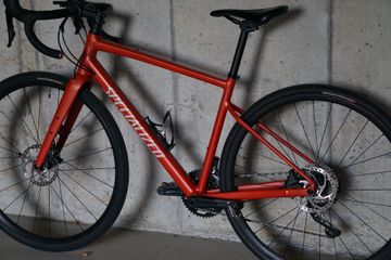 Used Specialized Diverge Elite E5 2023 2023 Road & Gravel, Red — image 3 of 10