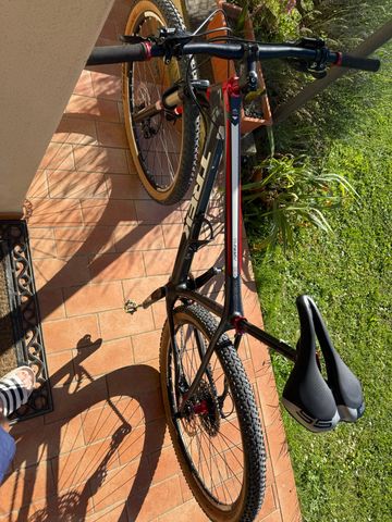 Trek Superfly Shimano Deore XT 2019 Mountainbike de segunda mano, Rojo — imagen 2 de 8