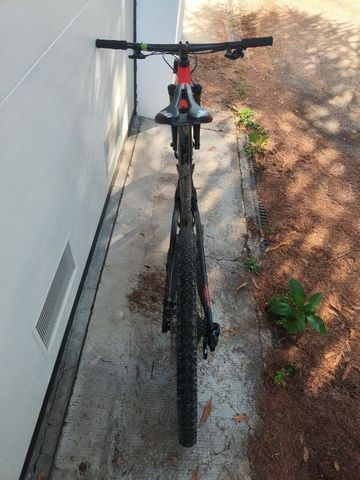 Tweedehands KTM SCARP EXONIC 2022 2022 Mountainbike — afbeelding 4 van 12