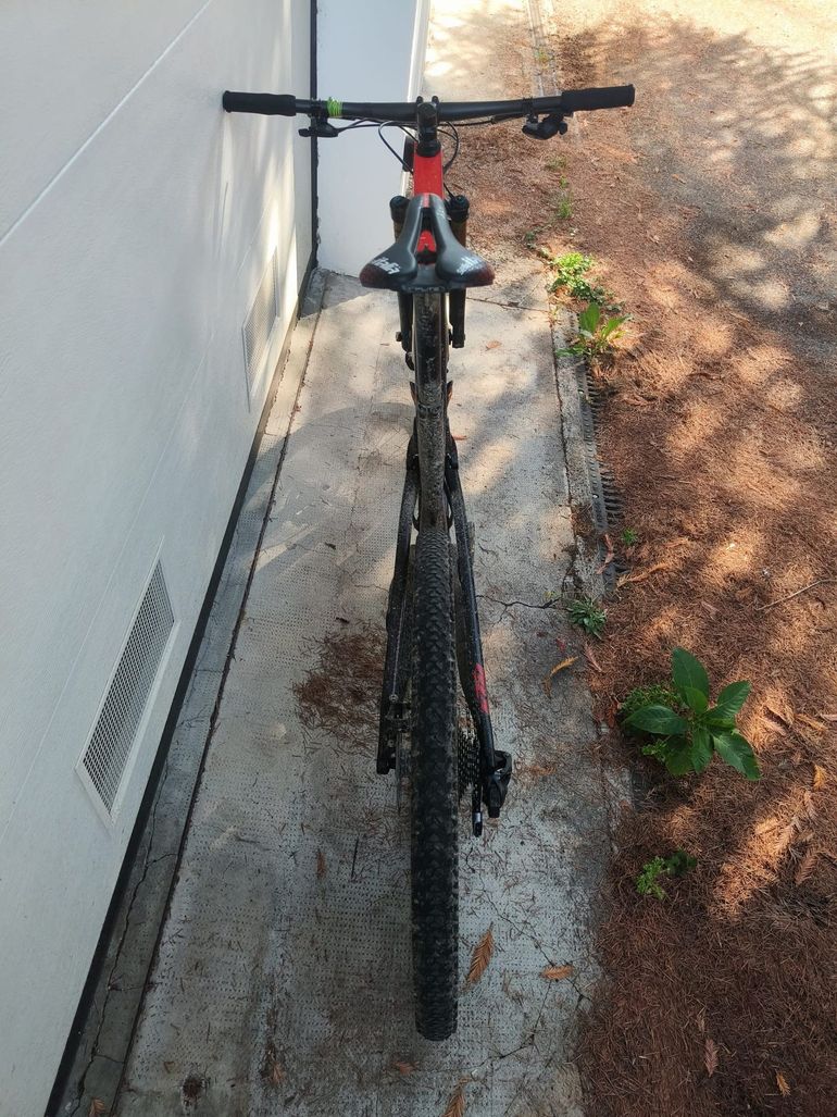 KTM SCARP EXONIC 2022 2022 Mountainbike usato, Rosso — immagine 4 di 12