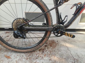 Tweedehands KTM SCARP EXONIC 2022 2022 Mountainbike — afbeelding 11 van 12