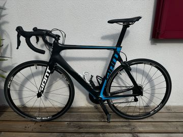 Used Giant Propel Advanced 1 2017 2017 Road & Gravel, Blue — image 2 of 5