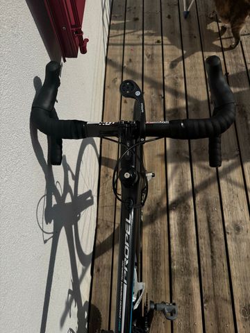 Used Giant Propel Advanced 1 2017 2017 Road & Gravel, Blue — image 5 of 5