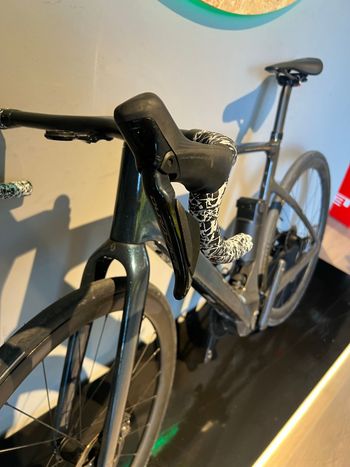 Używany Scott Solace eRIDE 10 2024 2024 Road & Gravel — zdjęcie 12 z 14