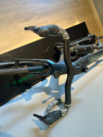 Used Scott Solace eRIDE 10 2024 2024 Road & Gravel, Black — image 8 of 14