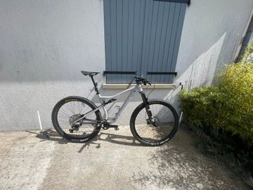 Orbea OIZ H30 21 2022 2022 MTB d'occasion