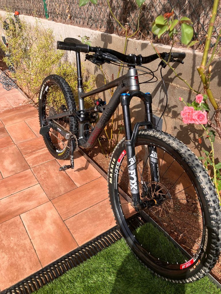 Specialized Status 160 2023 2023 Mountainbike usato, Nero — immagine 2 di 10