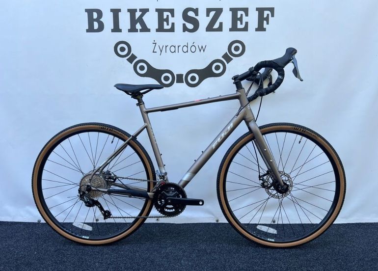Używany Fuji Jari 2.5 2025 2025 Road & Gravel — zdjęcie 3 z 14