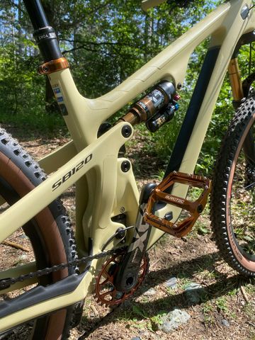Used Yeti SB120 C2 2025 2025 Mountainbike, Orange, 29 — image 3 of 5