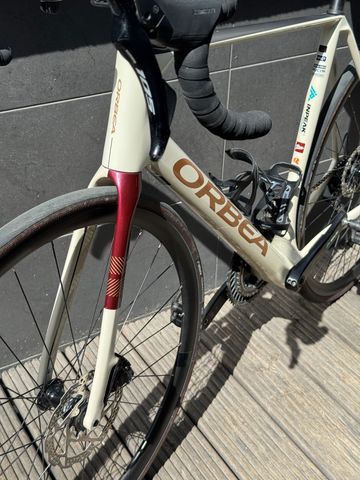 Used Orbea ORCA M30 2024 2024 Road & Gravel, White — image 4 of 5