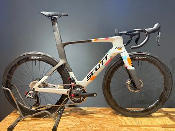 Used Scott FOIL RC Team Replica 2027 Road & Gravel