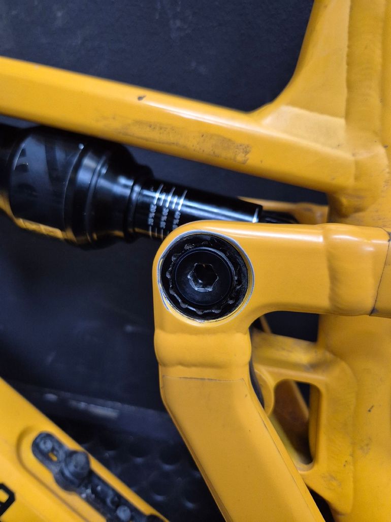 Used Commencal T.E.M.P.O. OHLINS EDITION 2022 Frameset 2022 Mountainbike, Orange, 29 — image 11 of 11