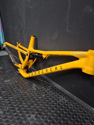 Used Commencal T.E.M.P.O. OHLINS EDITION 2022 Frameset 2022 Mountainbike, Orange, 29 — image 5 of 11